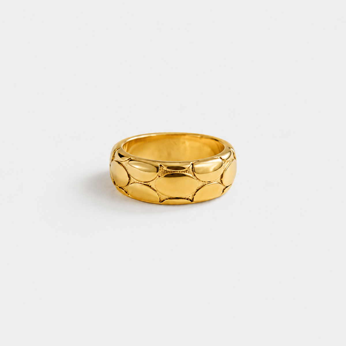 Round oval ring